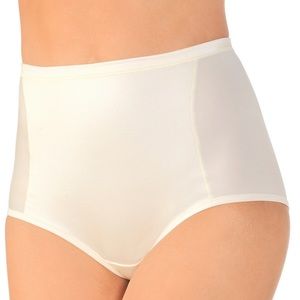 Vanity Fair Smoothing Comfort Shaping Brief 13261